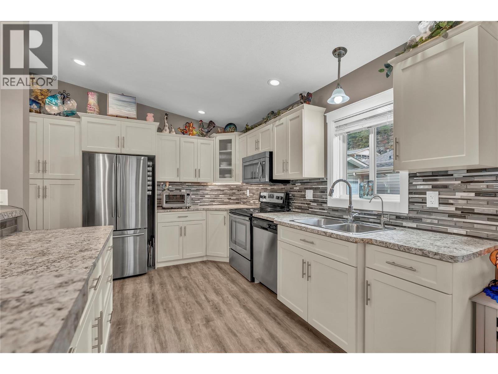 1340 3a Highway Unit# 1, Keremeos, British Columbia  V0X 1N4 - Photo 3 - 10379908