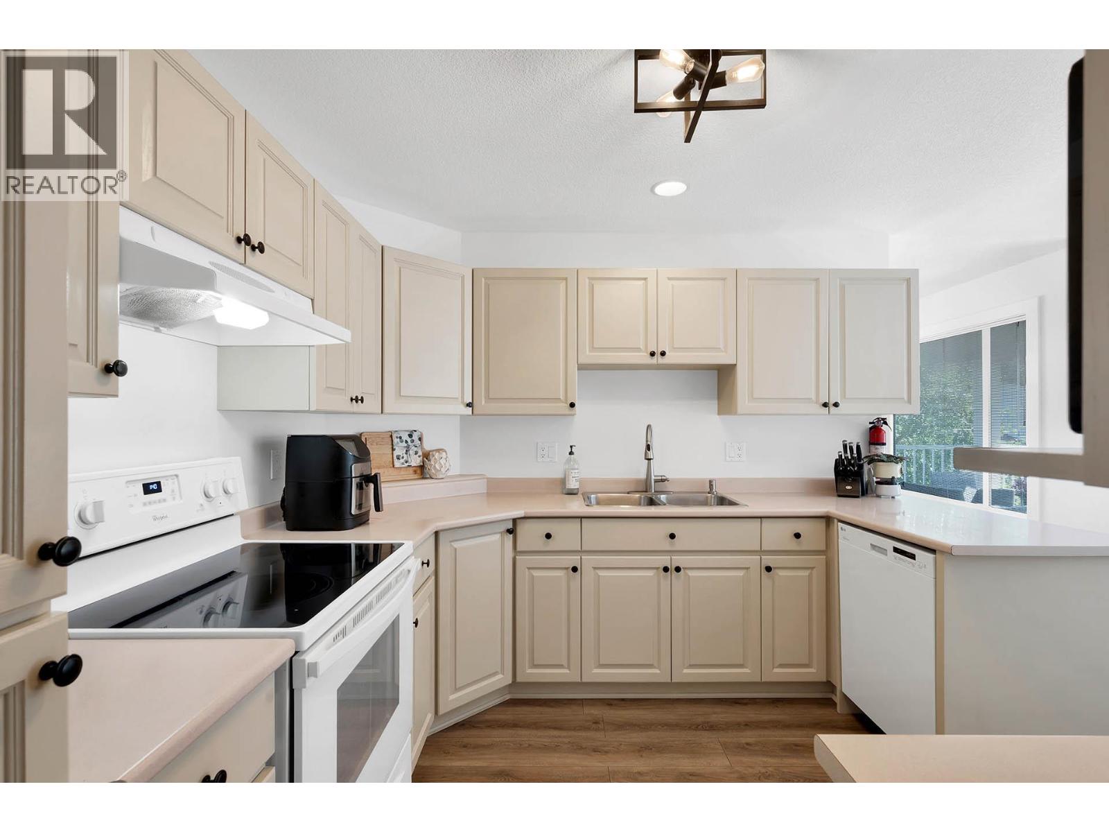 1350 Finlay Avenue Unit# 11, Kamloops, British Columbia  V2E 2N3 - Photo 11 - 10379785