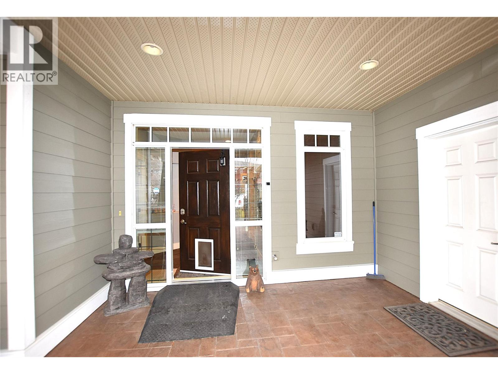 3721 Razorback Court, Vernon, British Columbia  V1T 9W4 - Photo 11 - 10379909