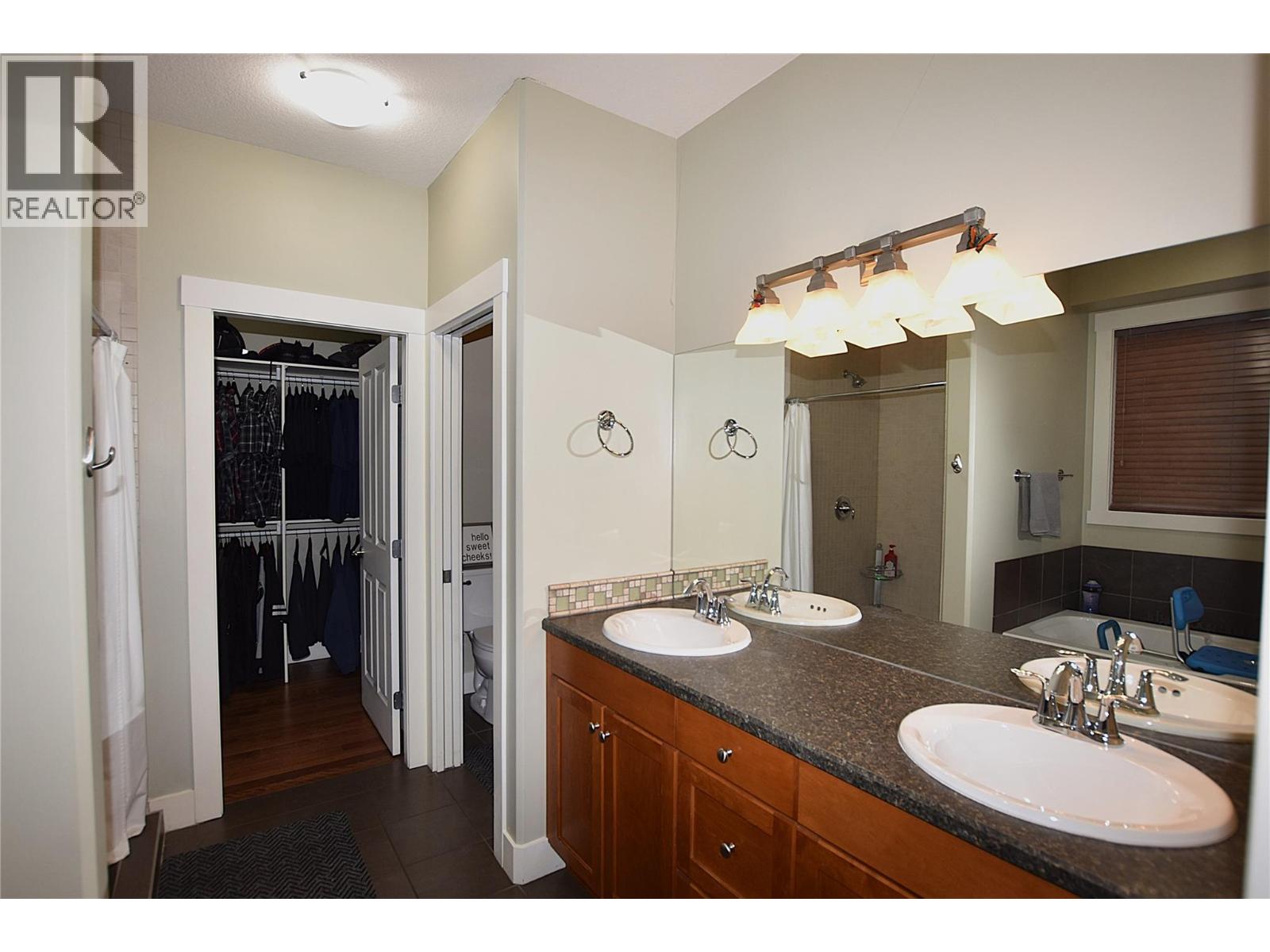 3721 Razorback Court, Vernon, British Columbia  V1T 9W4 - Photo 35 - 10379909