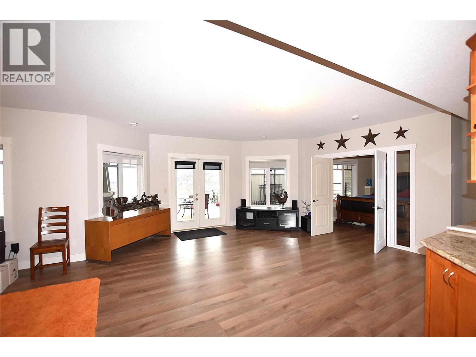 3721 Razorback Court, Vernon, British Columbia  V1T 9W4 - Photo 38 - 10379909