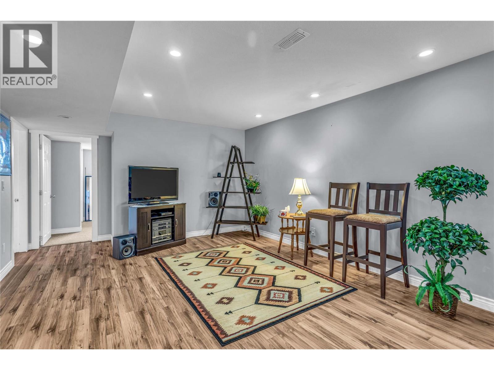 2460 Sexsmith Road, Kelowna, British Columbia  V1V 2E9 - Photo 17 - 10379875