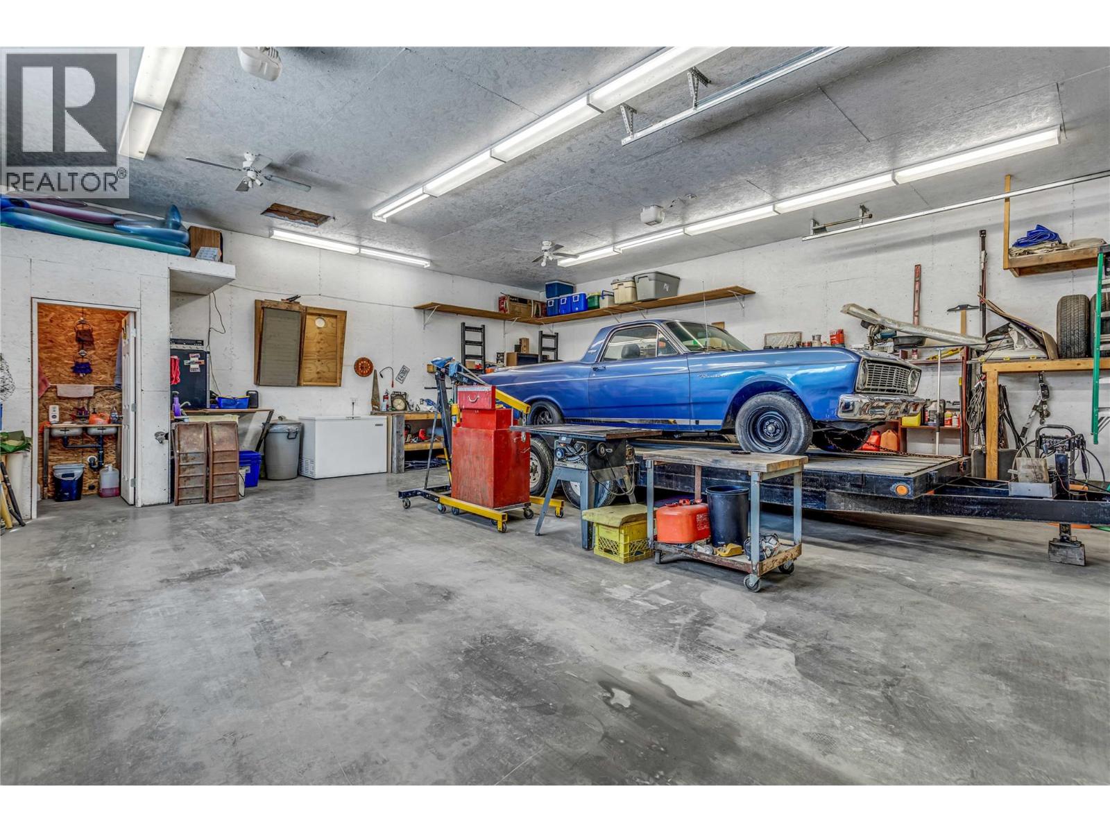 2460 Sexsmith Road, Kelowna, British Columbia  V1V 2E9 - Photo 35 - 10379875