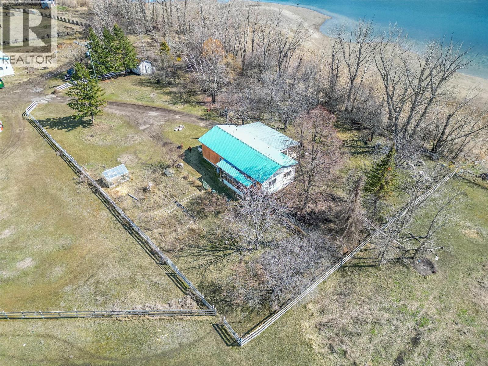5024 Pinantan Road, Pritchard, British Columbia  V0E 2P0 - Photo 10 - 10379310