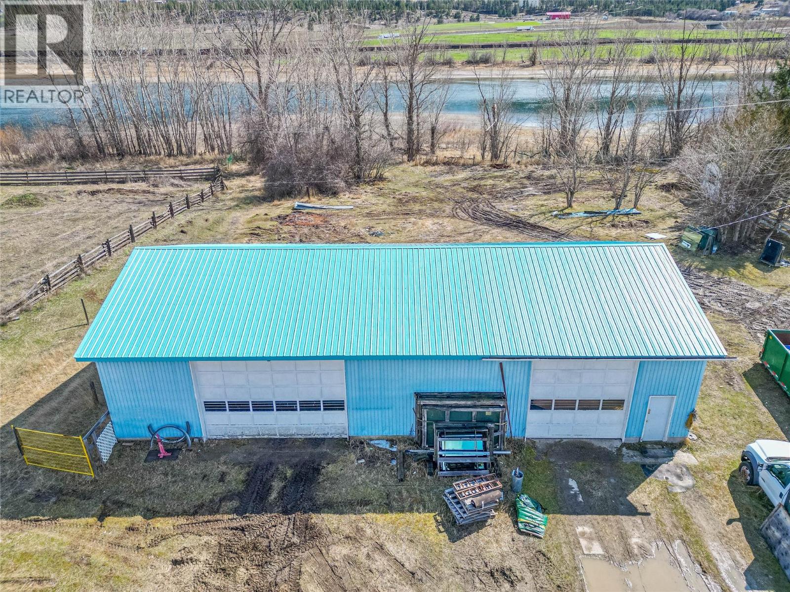 5024 Pinantan Road, Pritchard, British Columbia  V0E 2P0 - Photo 11 - 10379310