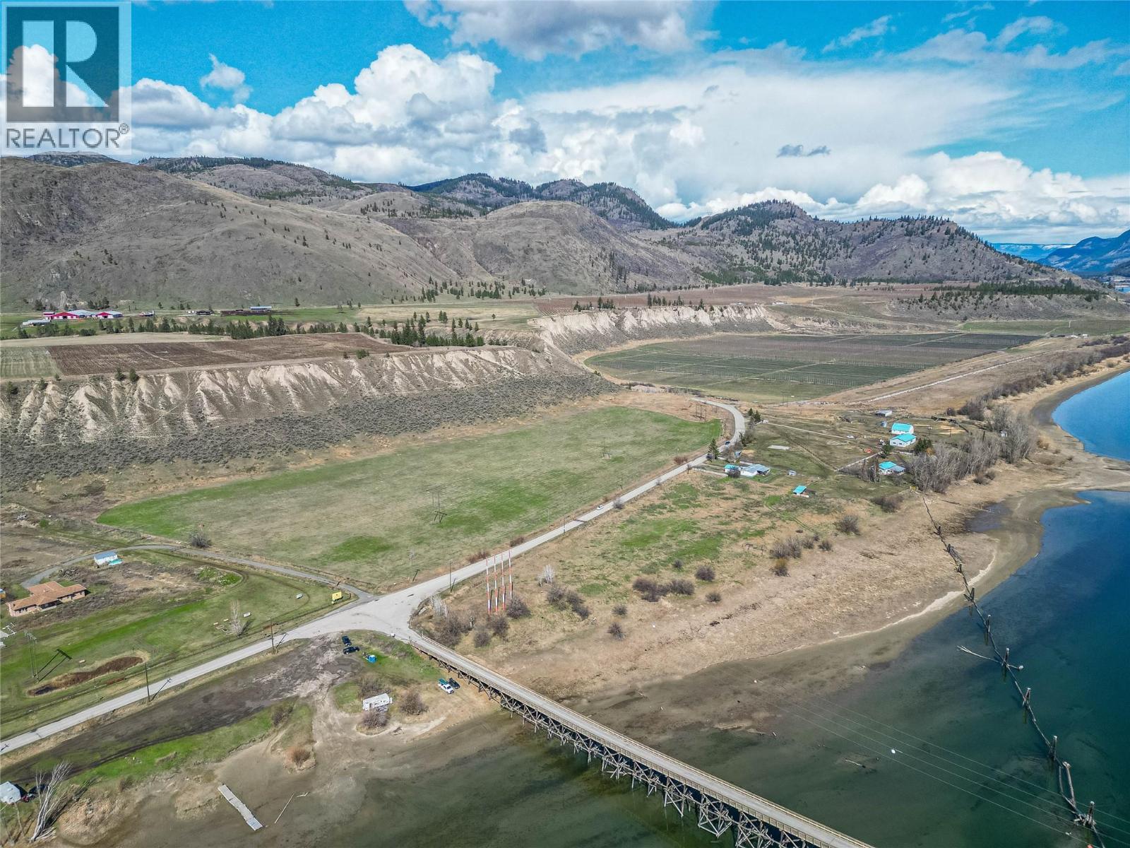 5024 Pinantan Road, Pritchard, British Columbia  V0E 2P0 - Photo 2 - 10379310