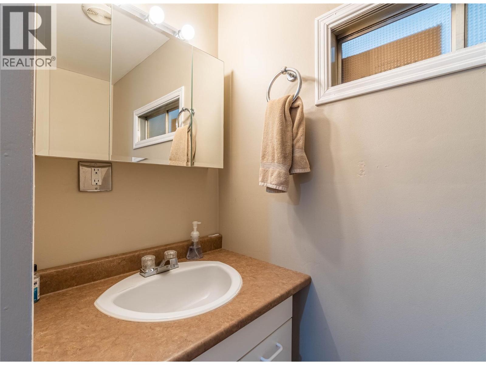 5024 Pinantan Road, Pritchard, British Columbia  V0E 2P0 - Photo 28 - 10379310