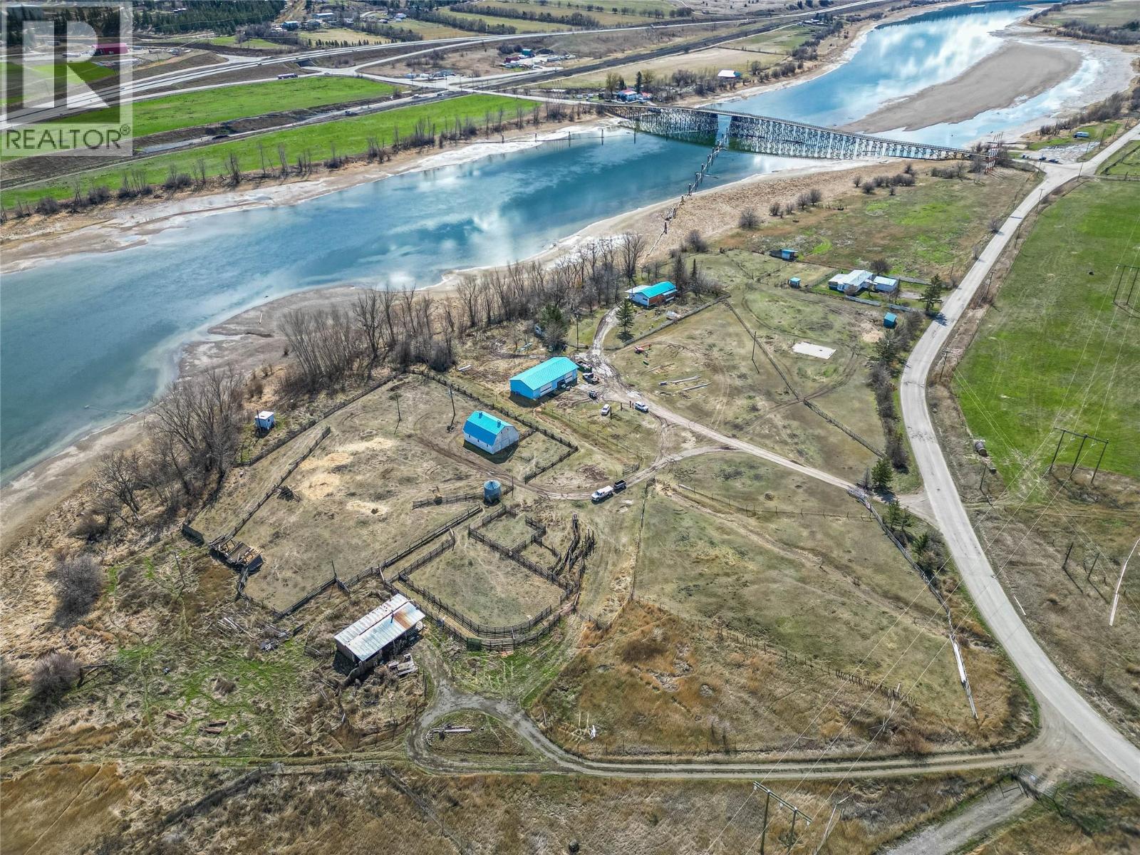 5024 Pinantan Road, Pritchard, British Columbia  V0E 2P0 - Photo 5 - 10379310