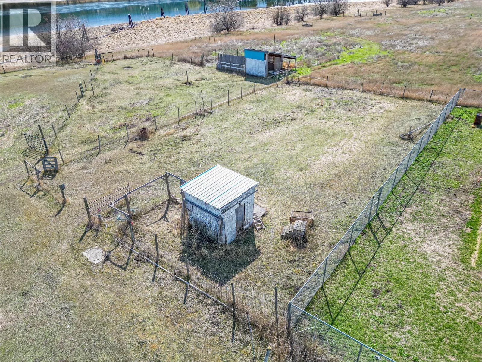 5024 Pinantan Road, Pritchard, British Columbia  V0E 2P0 - Photo 8 - 10379310