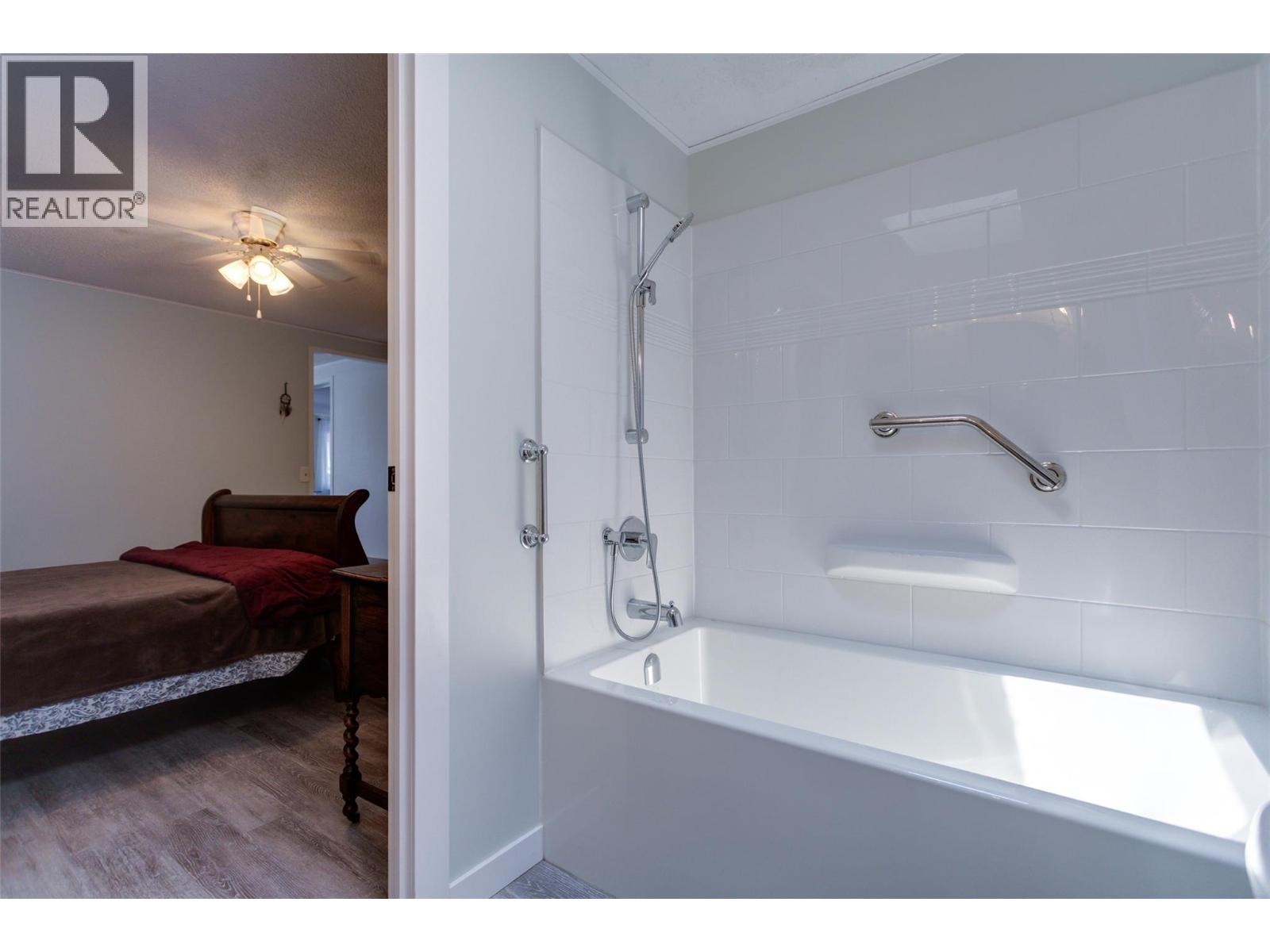 720 Commonwealth Road Unit# 136, Kelowna, British Columbia  V4V 1R8 - Photo 29 - 10378753