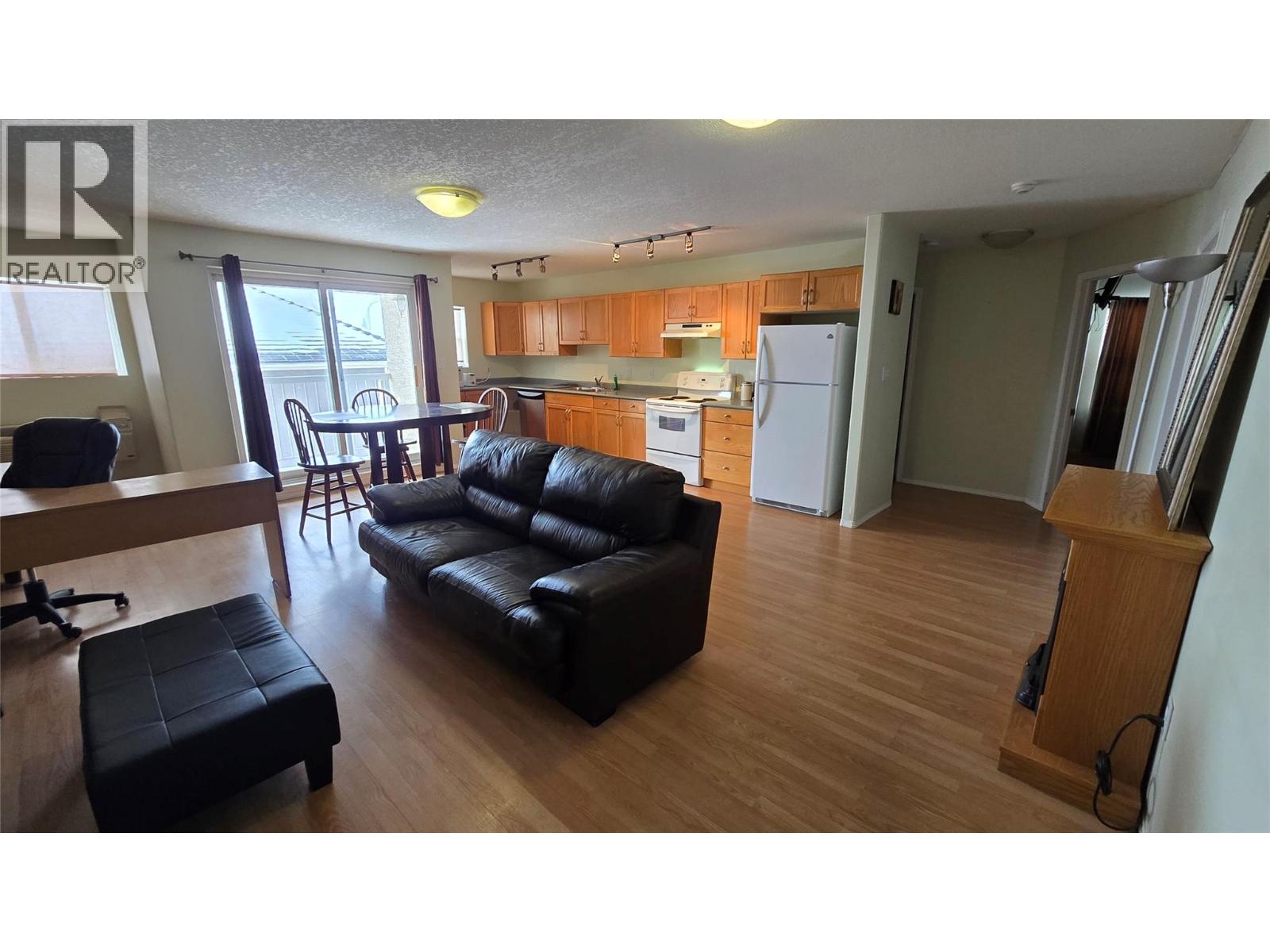 12004 8 Street, Dawson Creek, British Columbia  V1G 4Y5 - Photo 27 - 10380002