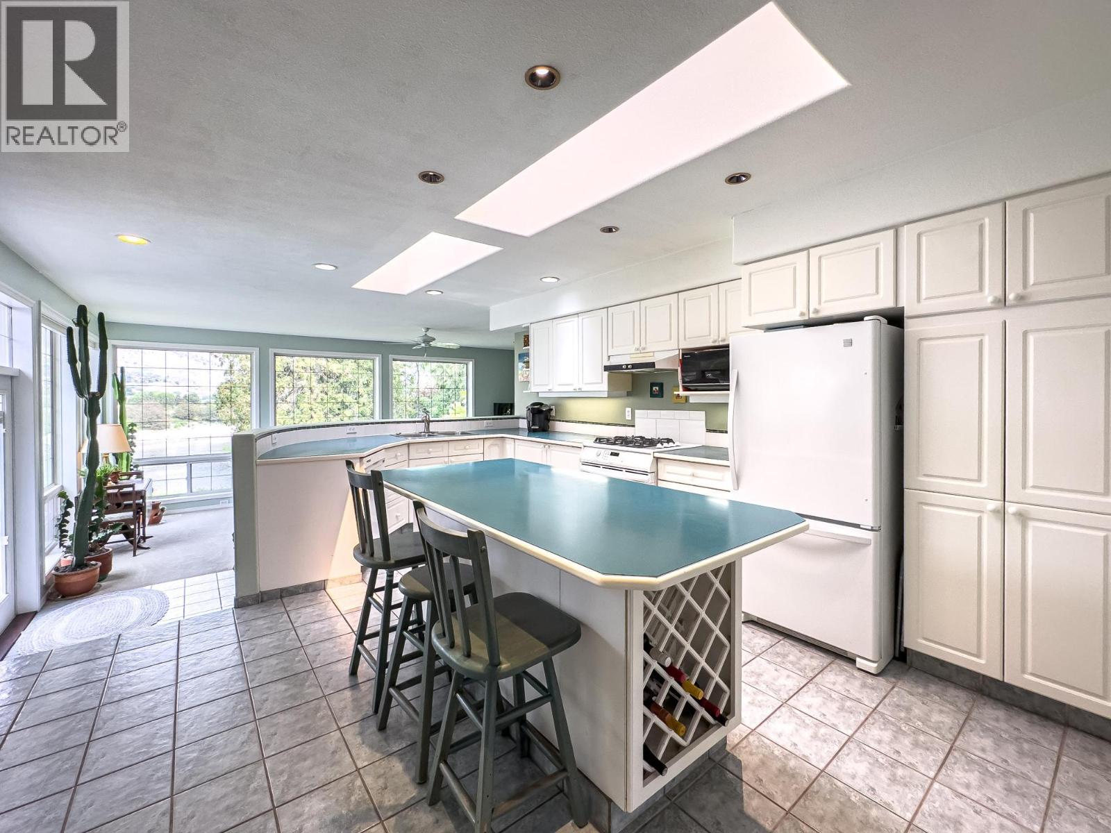 1590 Lorne Street E, Kamloops, British Columbia  V2C 1X6 - Photo 15 - 10379818