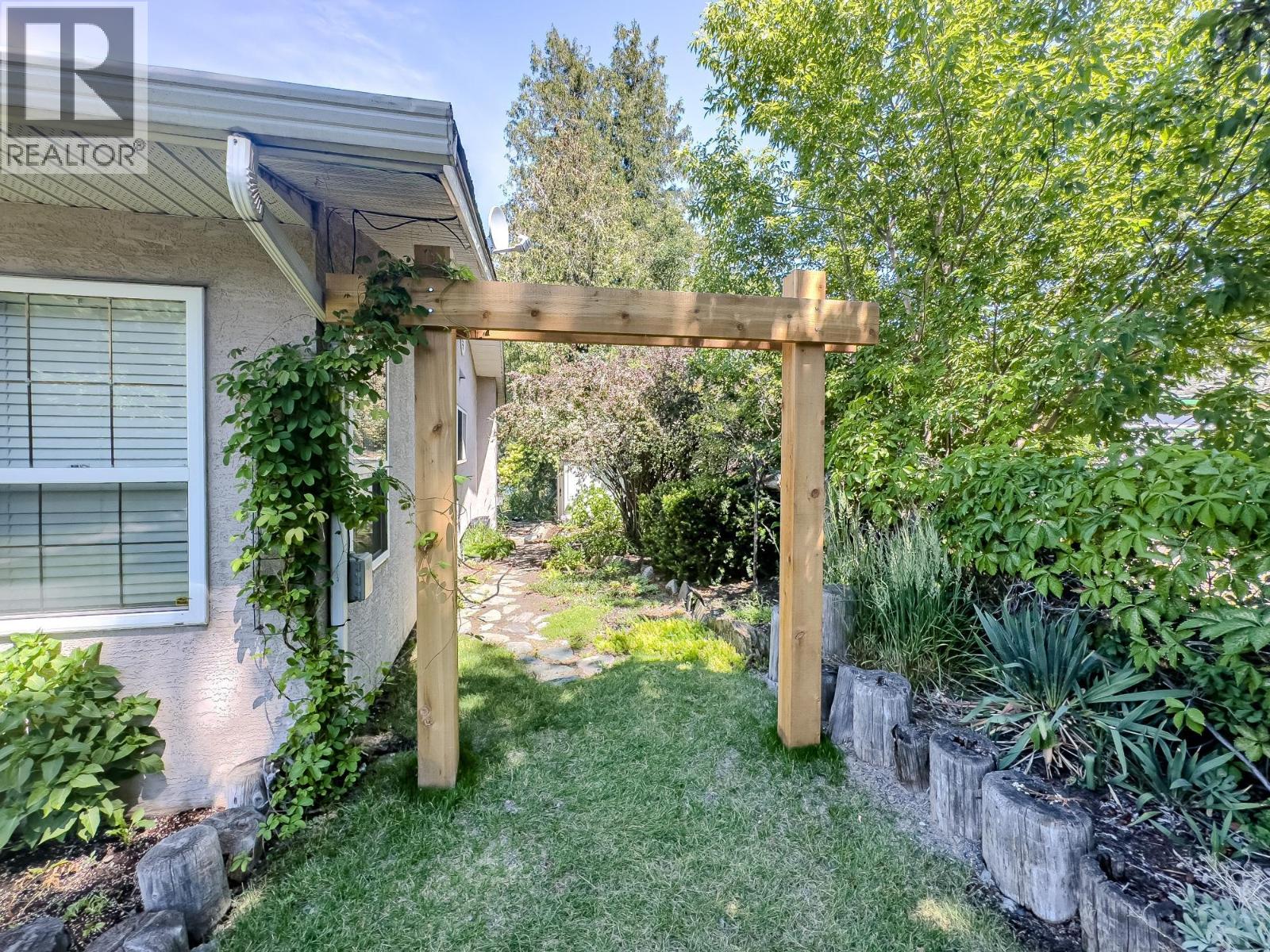 1590 Lorne Street E, Kamloops, British Columbia  V2C 1X6 - Photo 32 - 10379818