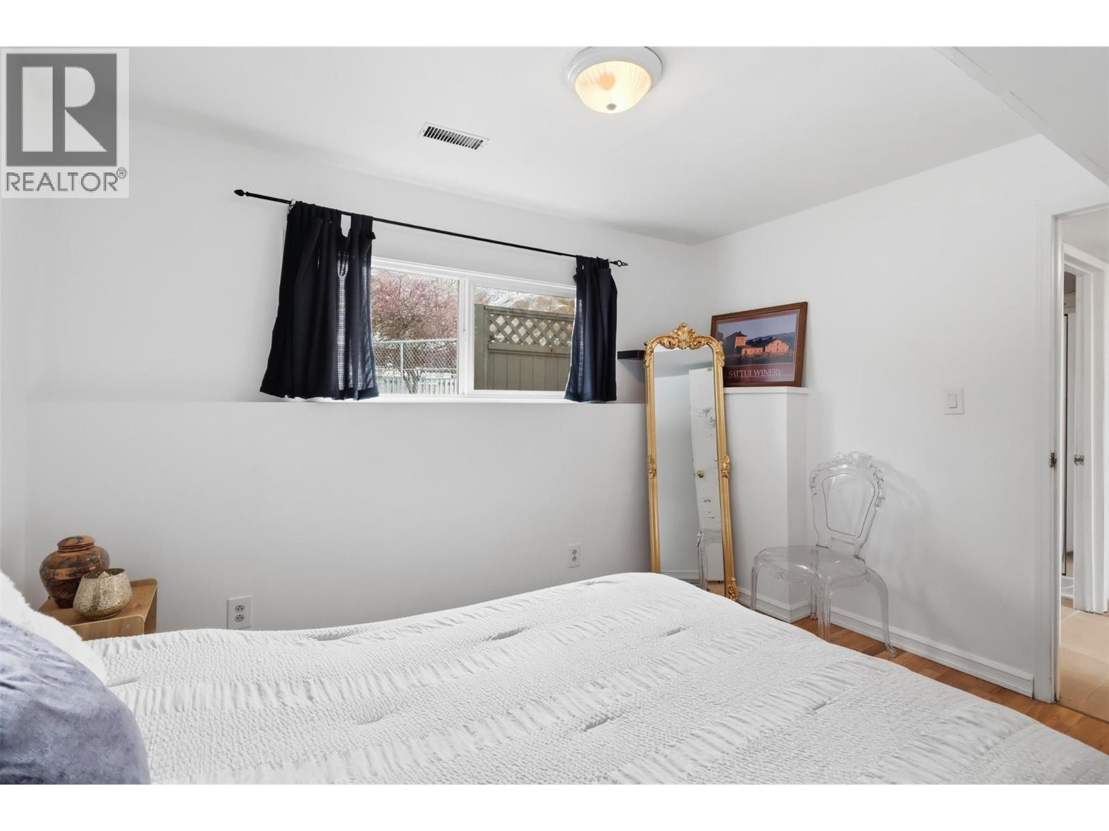 2460 Briarwood Avenue, Kamloops, British Columbia  V2B 4Z9 - Photo 34 - 10380069