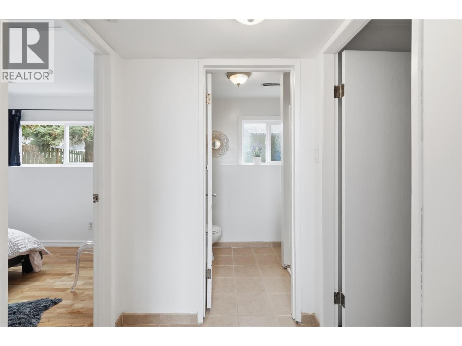 2460 Briarwood Avenue, Kamloops, British Columbia  V2B 4Z9 - Photo 35 - 10380069