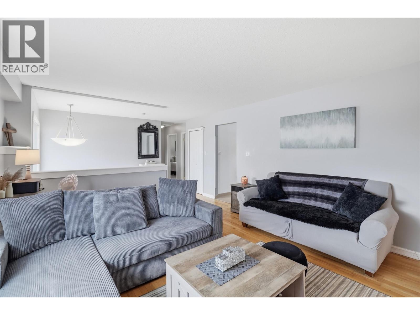 2460 Briarwood Avenue, Kamloops, British Columbia  V2B 4Z9 - Photo 6 - 10380069