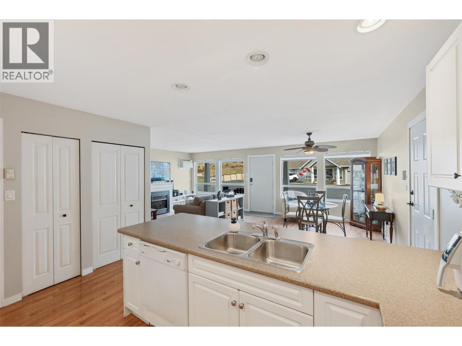 601 9th Street Unit# 8, Keremeos, British Columbia  V0X 1N3 - Photo 17 - 10379575
