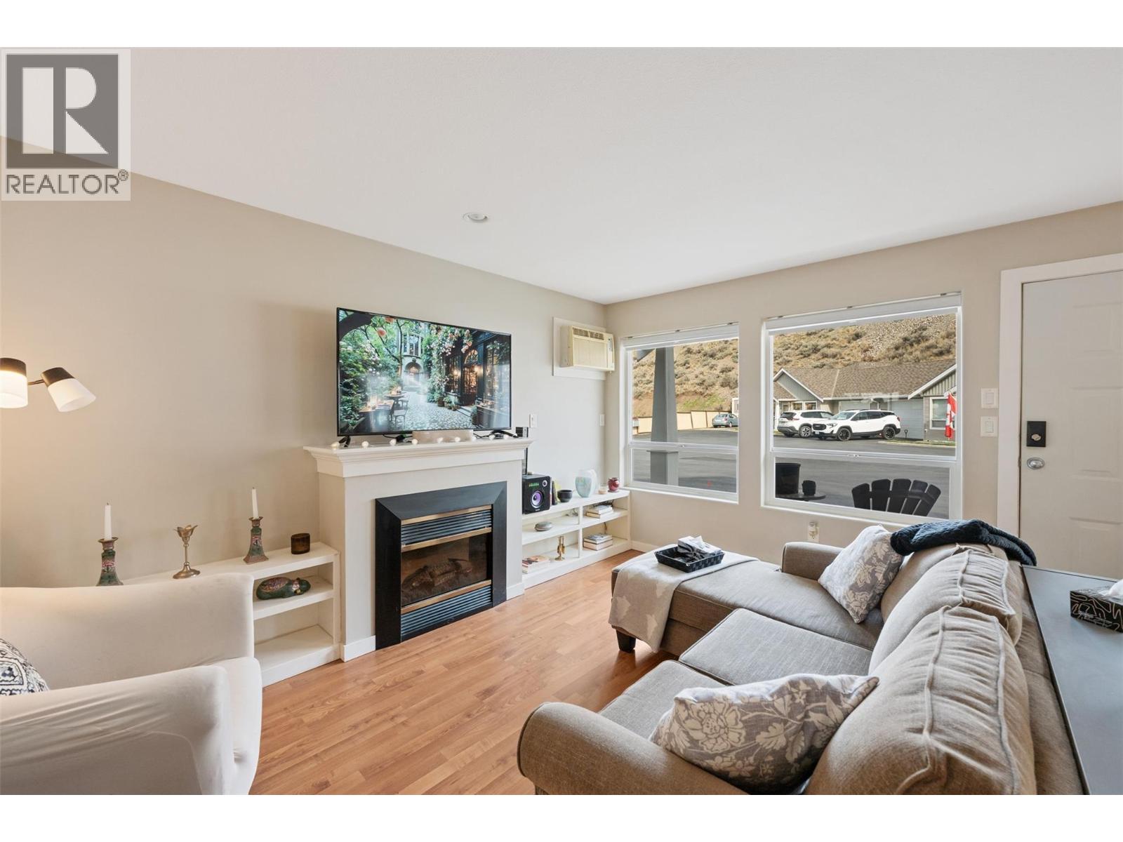 601 9th Street Unit# 8, Keremeos, British Columbia  V0X 1N3 - Photo 2 - 10379575