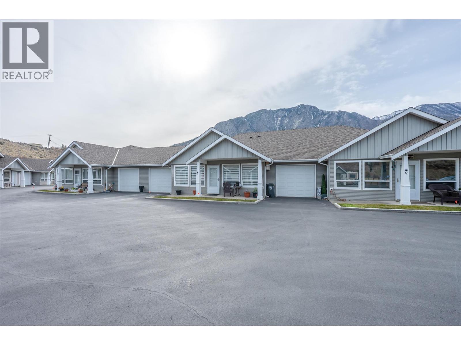 601 9th Street Unit# 8, Keremeos, British Columbia  V0X 1N3 - Photo 37 - 10379575