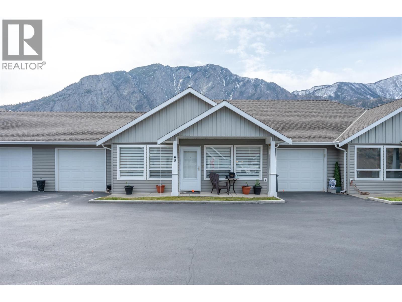 601 9th Street Unit# 8, Keremeos, British Columbia  V0X 1N3 - Photo 38 - 10379575