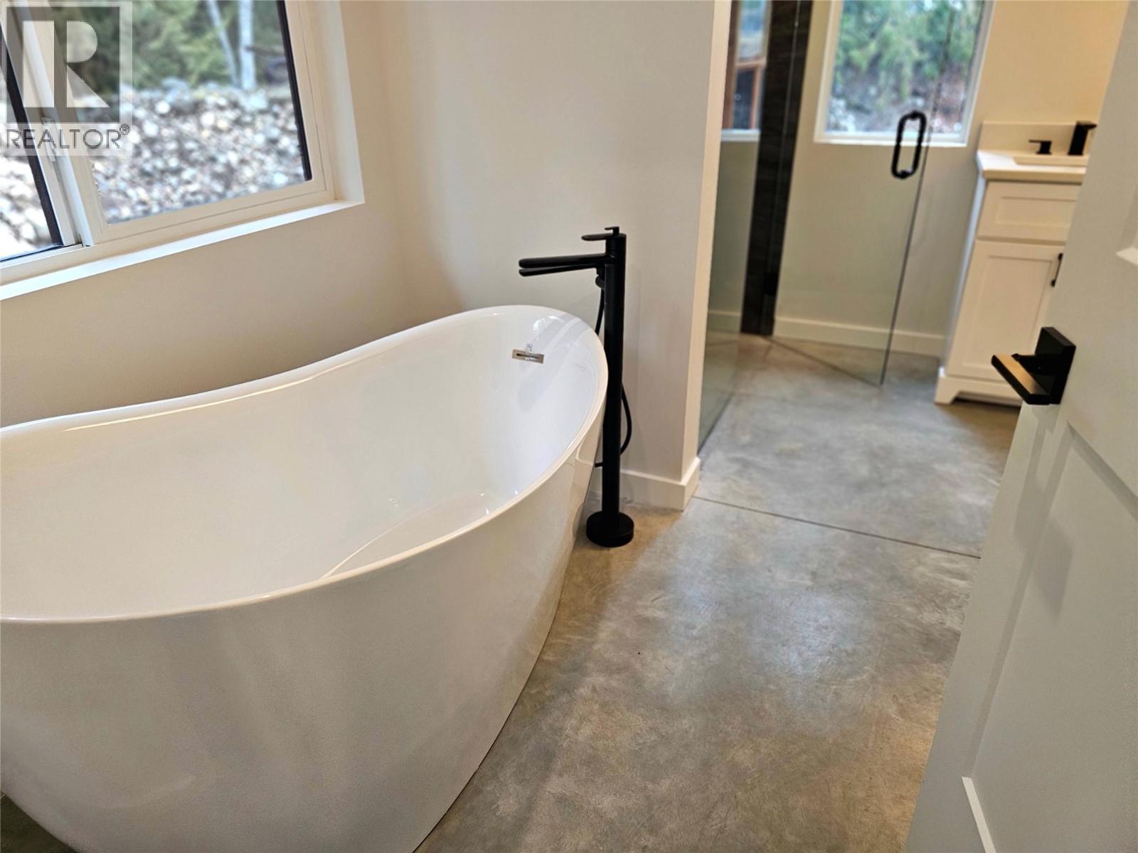 2801 Harlow Road, Nelson, British Columbia  V1L 6L3 - Photo 25 - 10379874