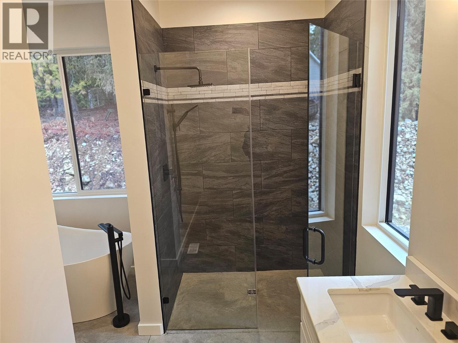 2801 Harlow Road, Nelson, British Columbia  V1L 6L3 - Photo 27 - 10379874