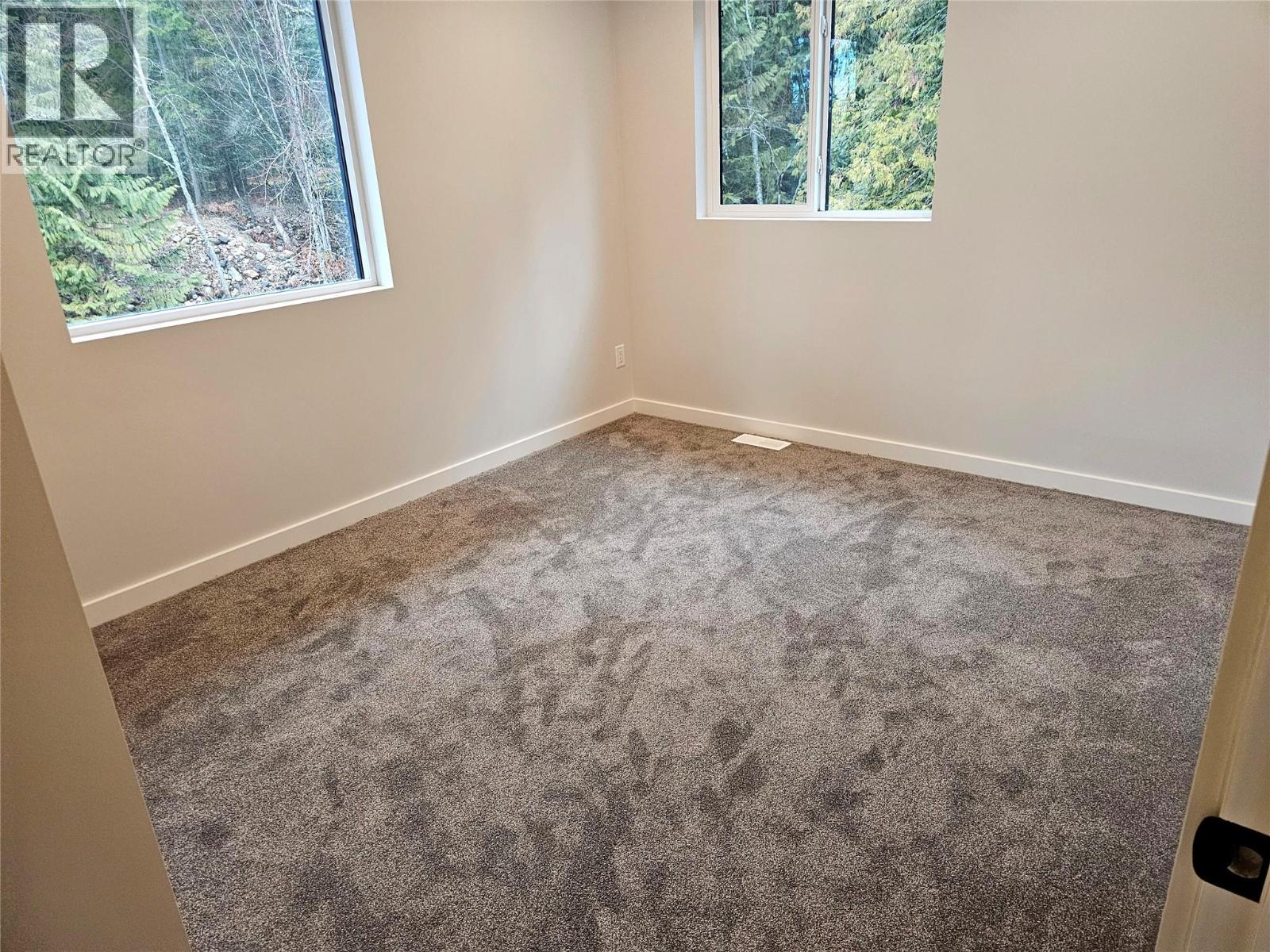 2801 Harlow Road, Nelson, British Columbia  V1L 6L3 - Photo 38 - 10379874