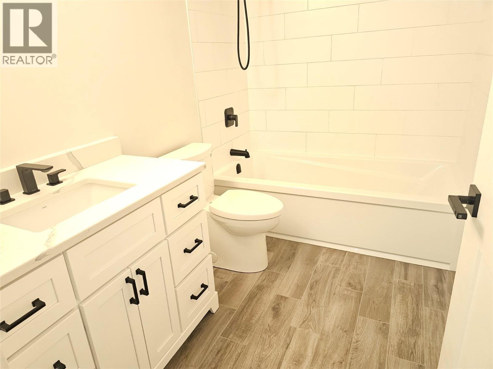 2801 Harlow Road, Nelson, British Columbia  V1L 6L3 - Photo 40 - 10379874