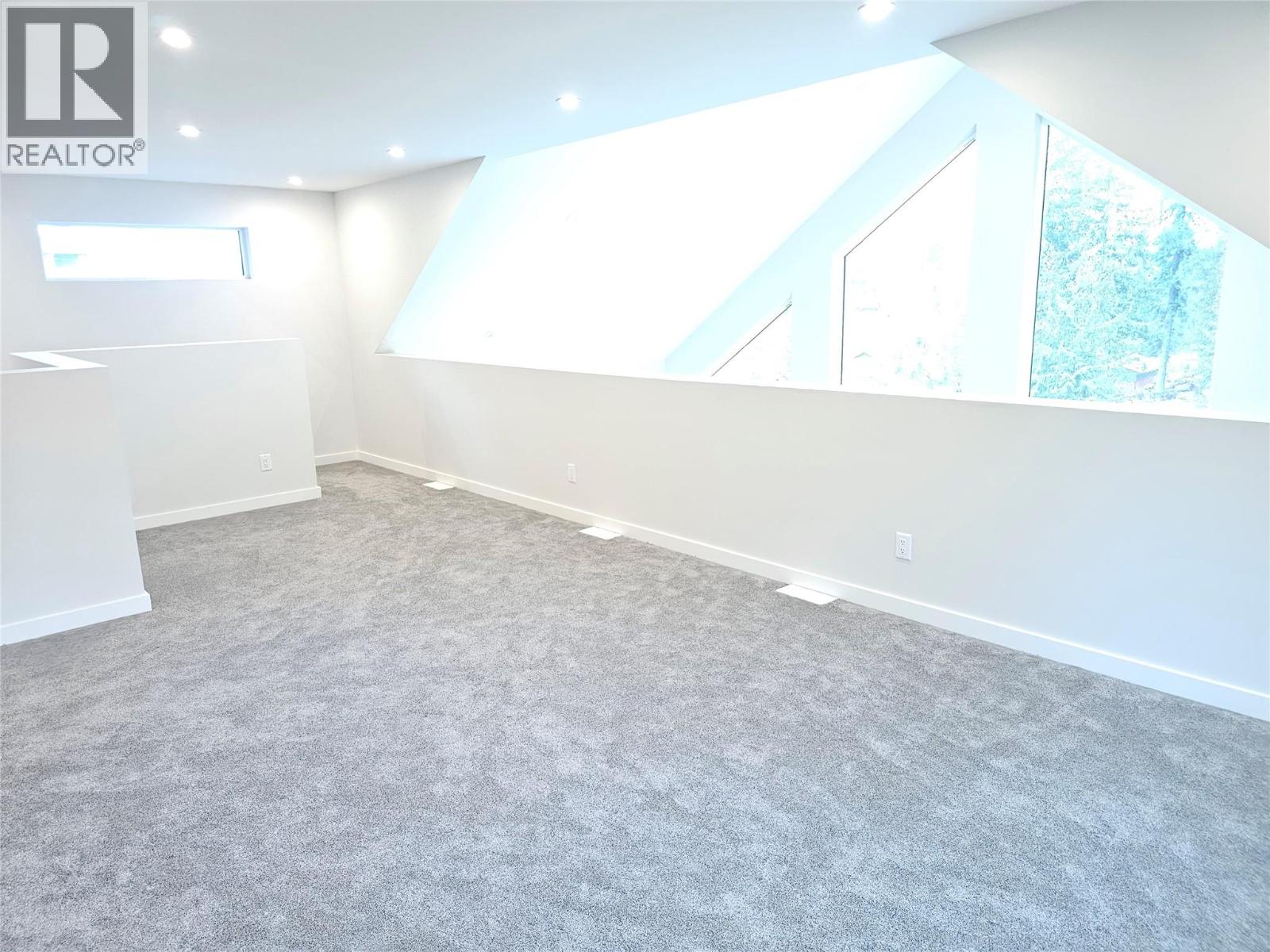 2801 Harlow Road, Nelson, British Columbia  V1L 6L3 - Photo 47 - 10379874