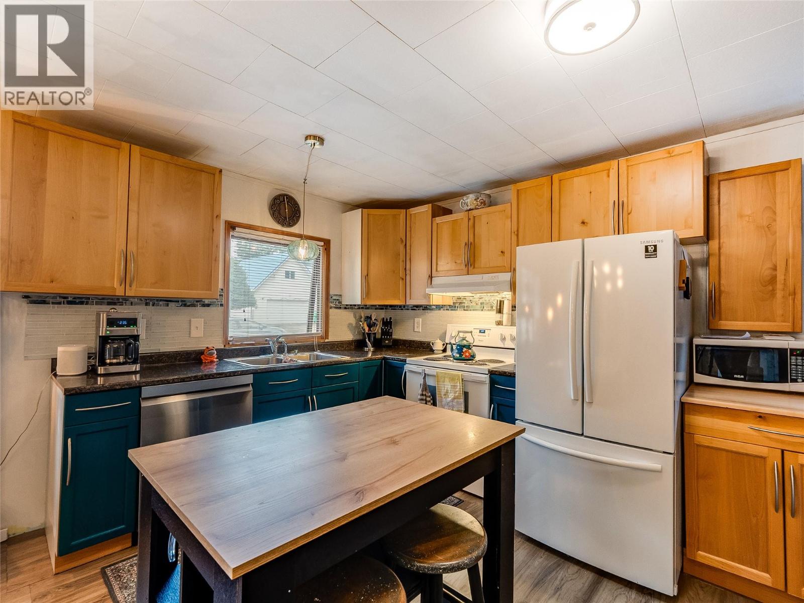 1057 Quance Street, Castlegar, British Columbia  V0G 1X0 - Photo 20 - 10379699