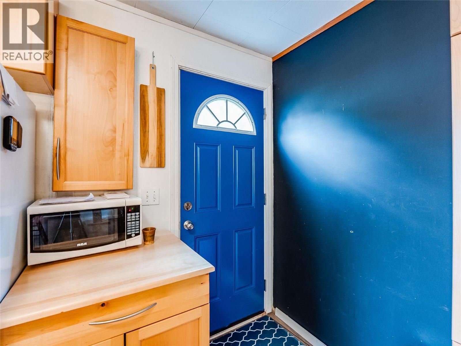 1057 Quance Street, Castlegar, British Columbia  V0G 1X0 - Photo 25 - 10379699