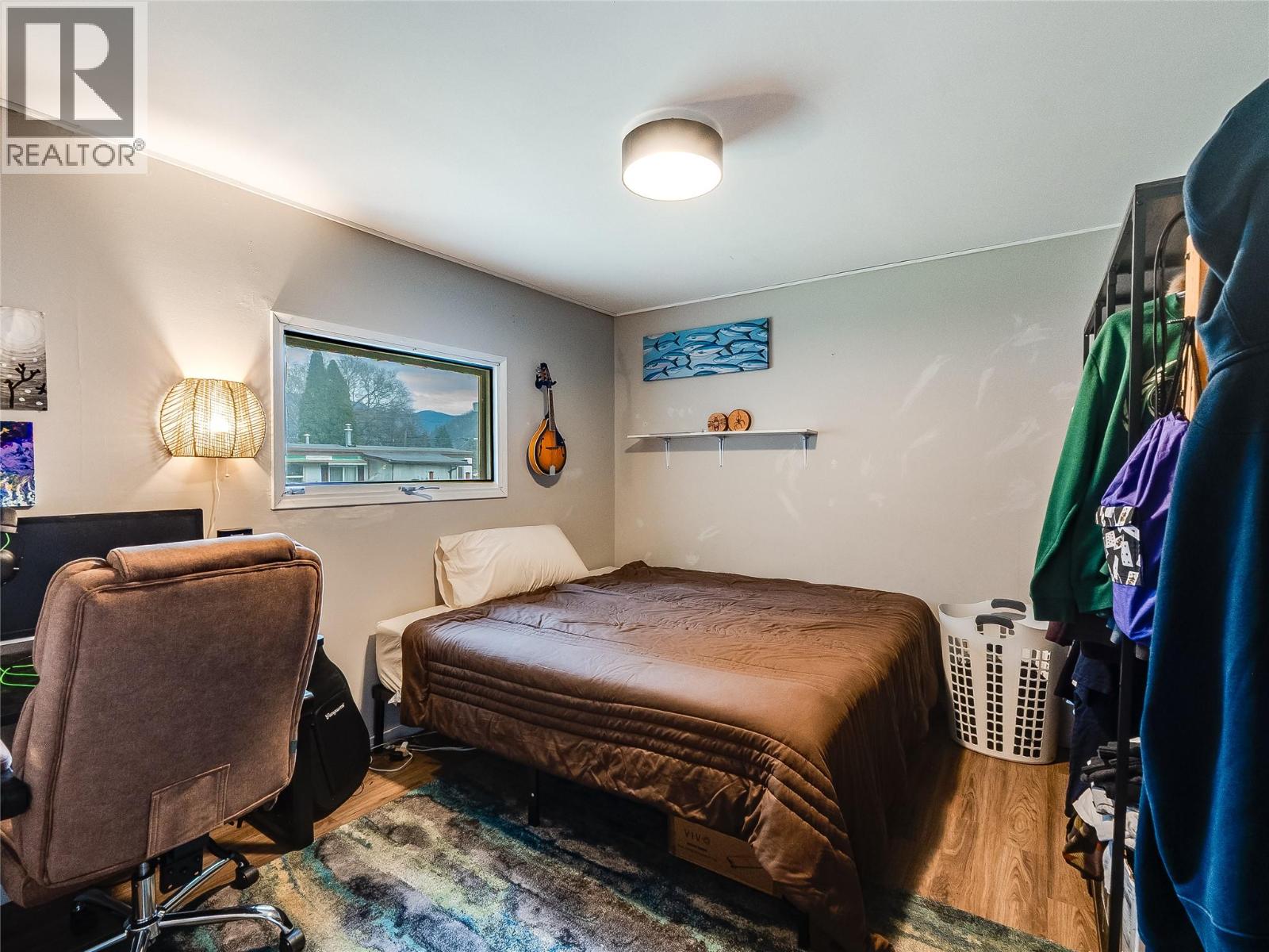 1057 Quance Street, Castlegar, British Columbia  V0G 1X0 - Photo 29 - 10379699