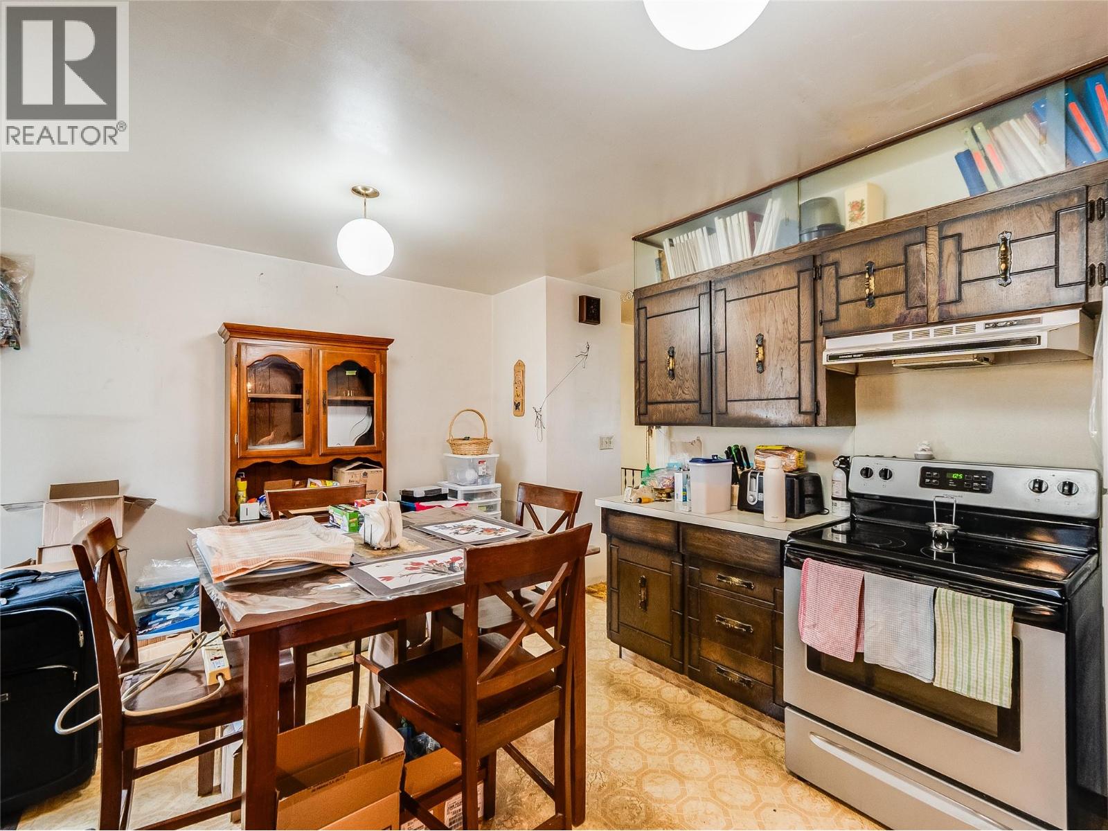 626 9th Avenue, Castlegar, British Columbia  V1N 1M4 - Photo 11 - 10379698