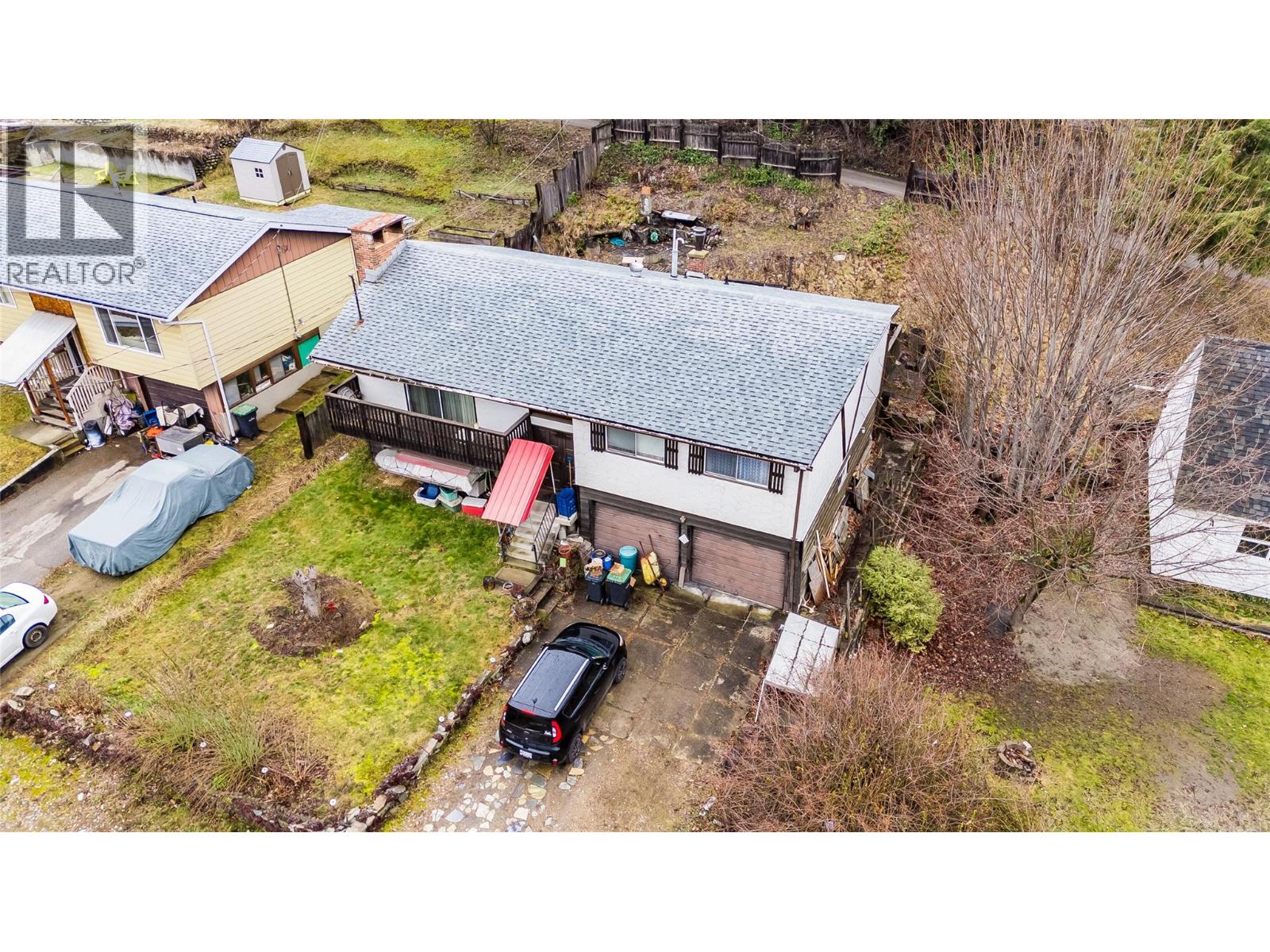 626 9th Avenue, Castlegar, British Columbia  V1N 1M4 - Photo 2 - 10379698