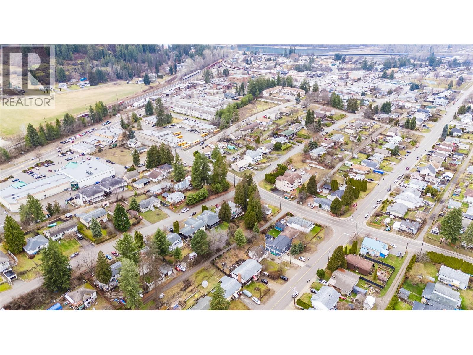 626 9th Avenue, Castlegar, British Columbia  V1N 1M4 - Photo 31 - 10379698