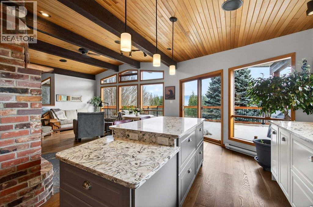 571 60 Street Sw, Salmon Arm, British Columbia  V1E 3B3 - Photo 20 - 10379360