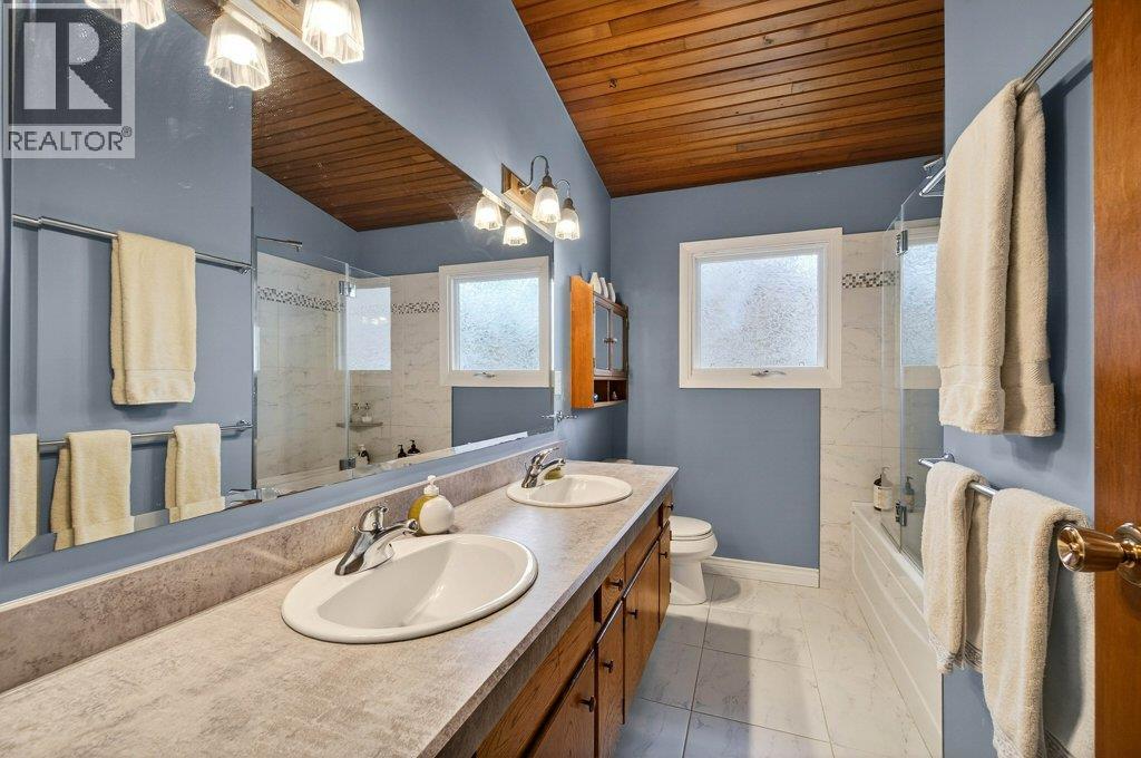 571 60 Street Sw, Salmon Arm, British Columbia  V1E 3B3 - Photo 41 - 10379360