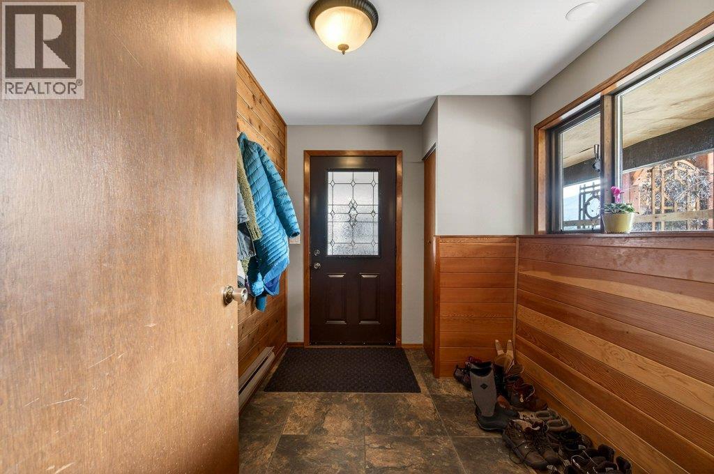 571 60 Street Sw, Salmon Arm, British Columbia  V1E 3B3 - Photo 55 - 10379360