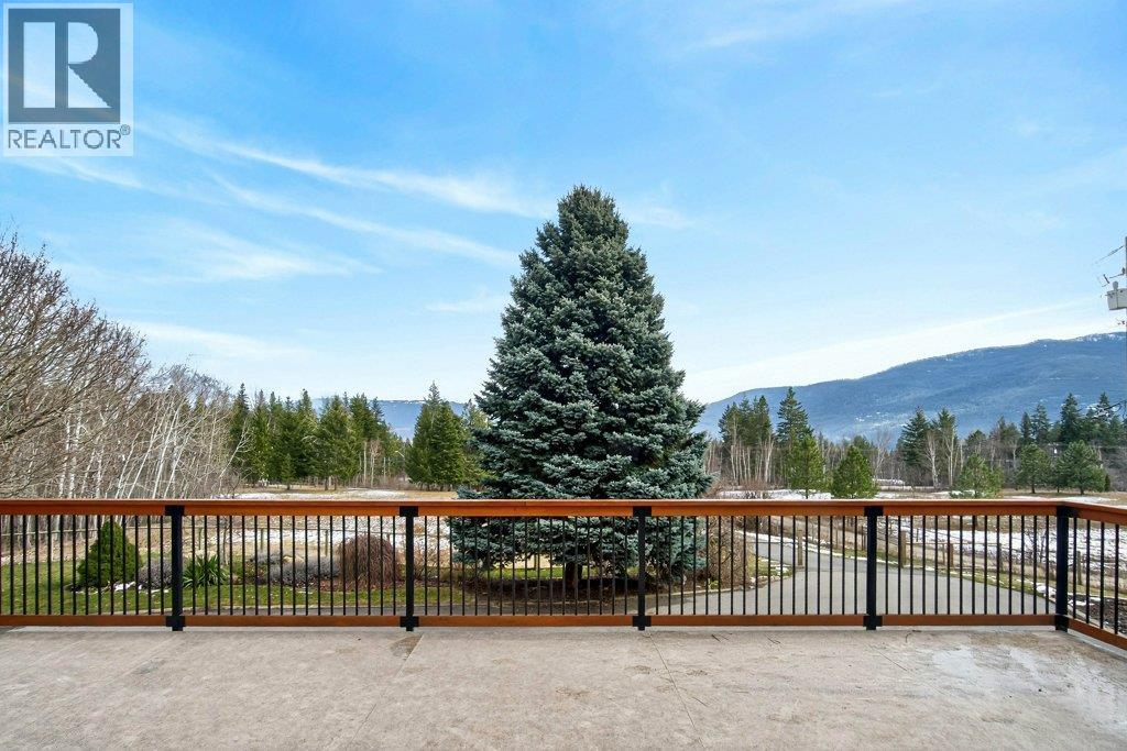 571 60 Street Sw, Salmon Arm, British Columbia  V1E 3B3 - Photo 65 - 10379360