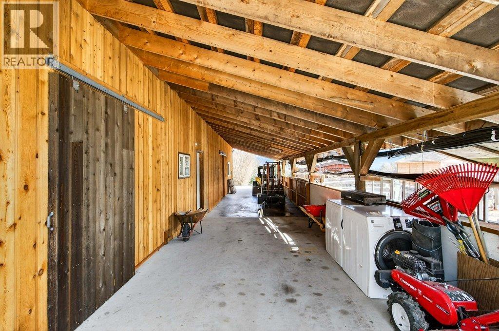 571 60 Street Sw, Salmon Arm, British Columbia  V1E 3B3 - Photo 78 - 10379360