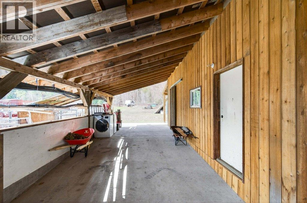 571 60 Street Sw, Salmon Arm, British Columbia  V1E 3B3 - Photo 79 - 10379360