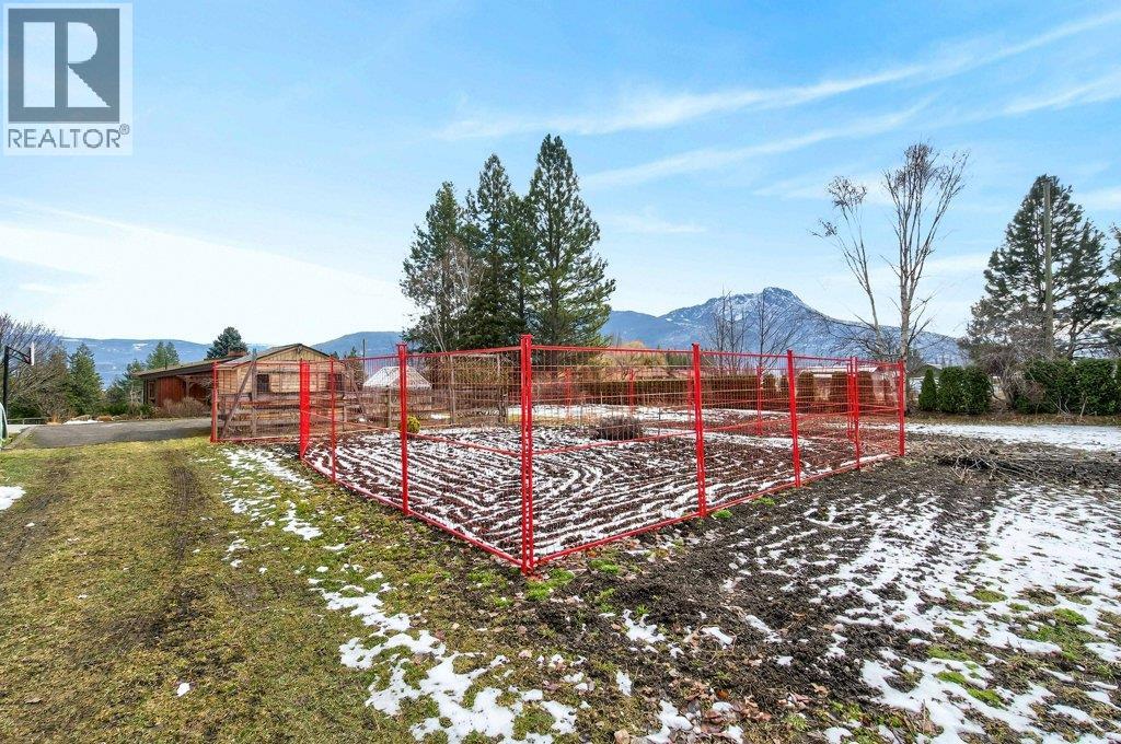 571 60 Street Sw, Salmon Arm, British Columbia  V1E 3B3 - Photo 87 - 10379360