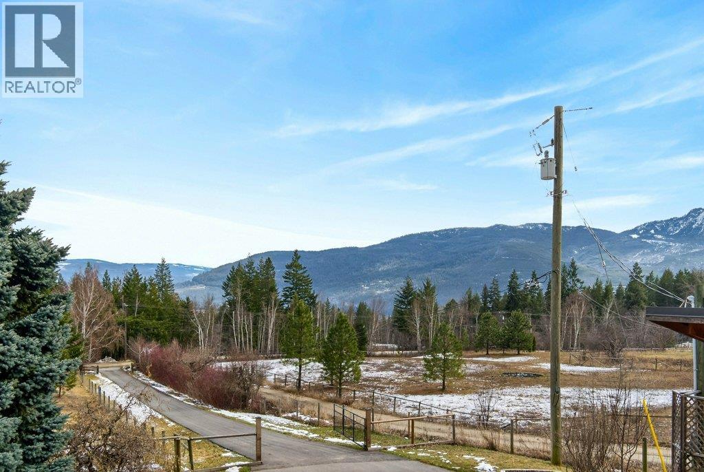 571 60 Street Sw, Salmon Arm, British Columbia  V1E 3B3 - Photo 89 - 10379360