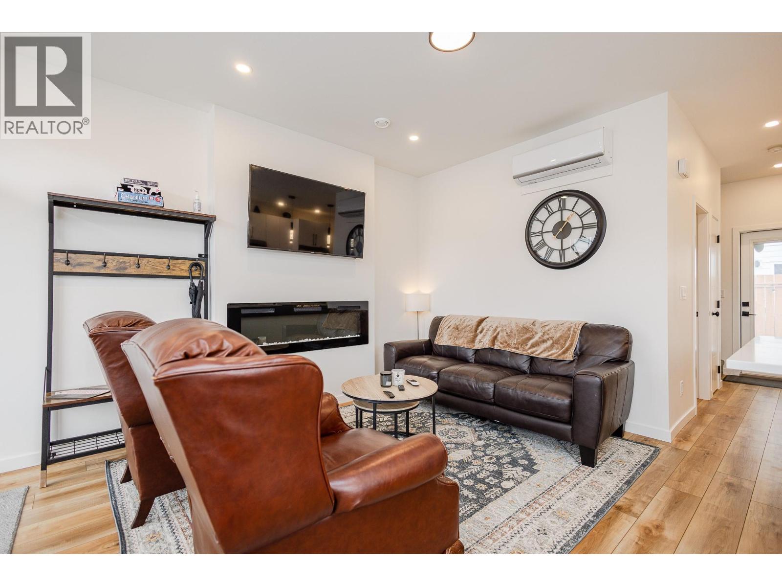 169 Maple Street Unit# 104, Penticton, British Columbia  V2A 5V4 - Photo 1 - 10380108