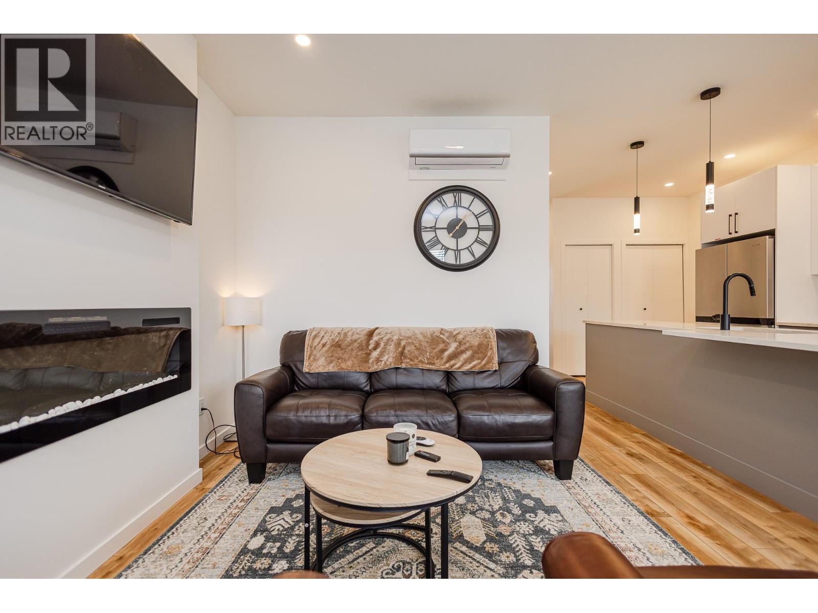 169 Maple Street Unit# 104, Penticton, British Columbia  V2A 5V4 - Photo 2 - 10380108