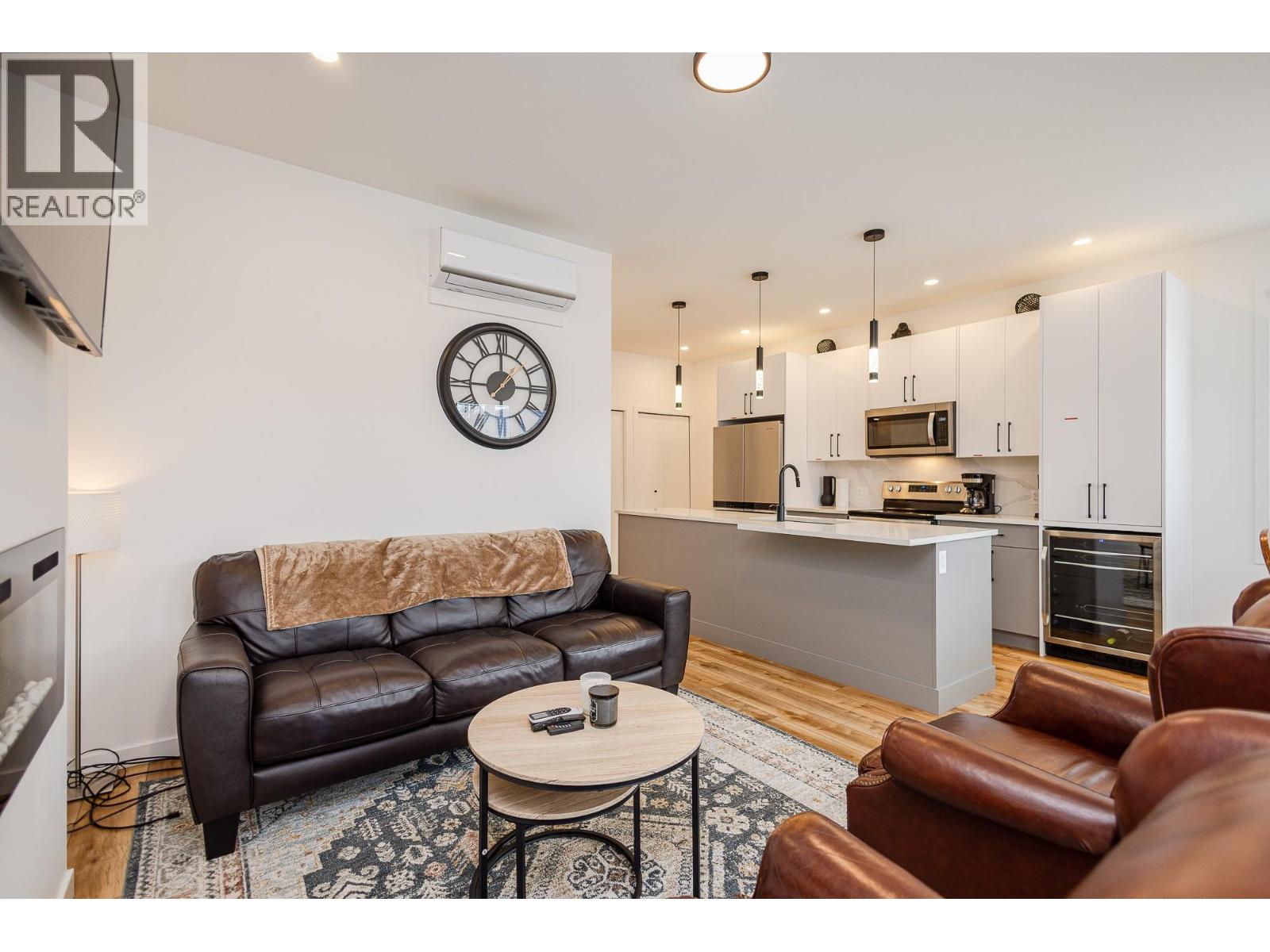 169 Maple Street Unit# 104, Penticton, British Columbia  V2A 5V4 - Photo 3 - 10380108