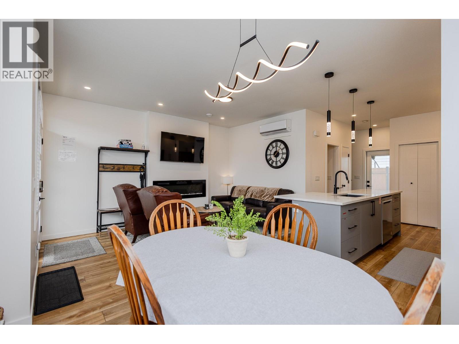 169 Maple Street Unit# 104, Penticton, British Columbia  V2A 5V4 - Photo 4 - 10380108