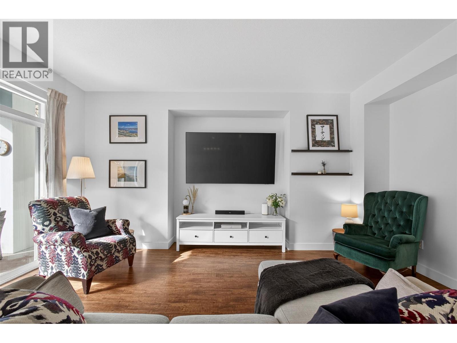 2014 Elkridge Drive, West Kelowna, British Columbia  V4T 3J8 - Photo 6 - 10379816