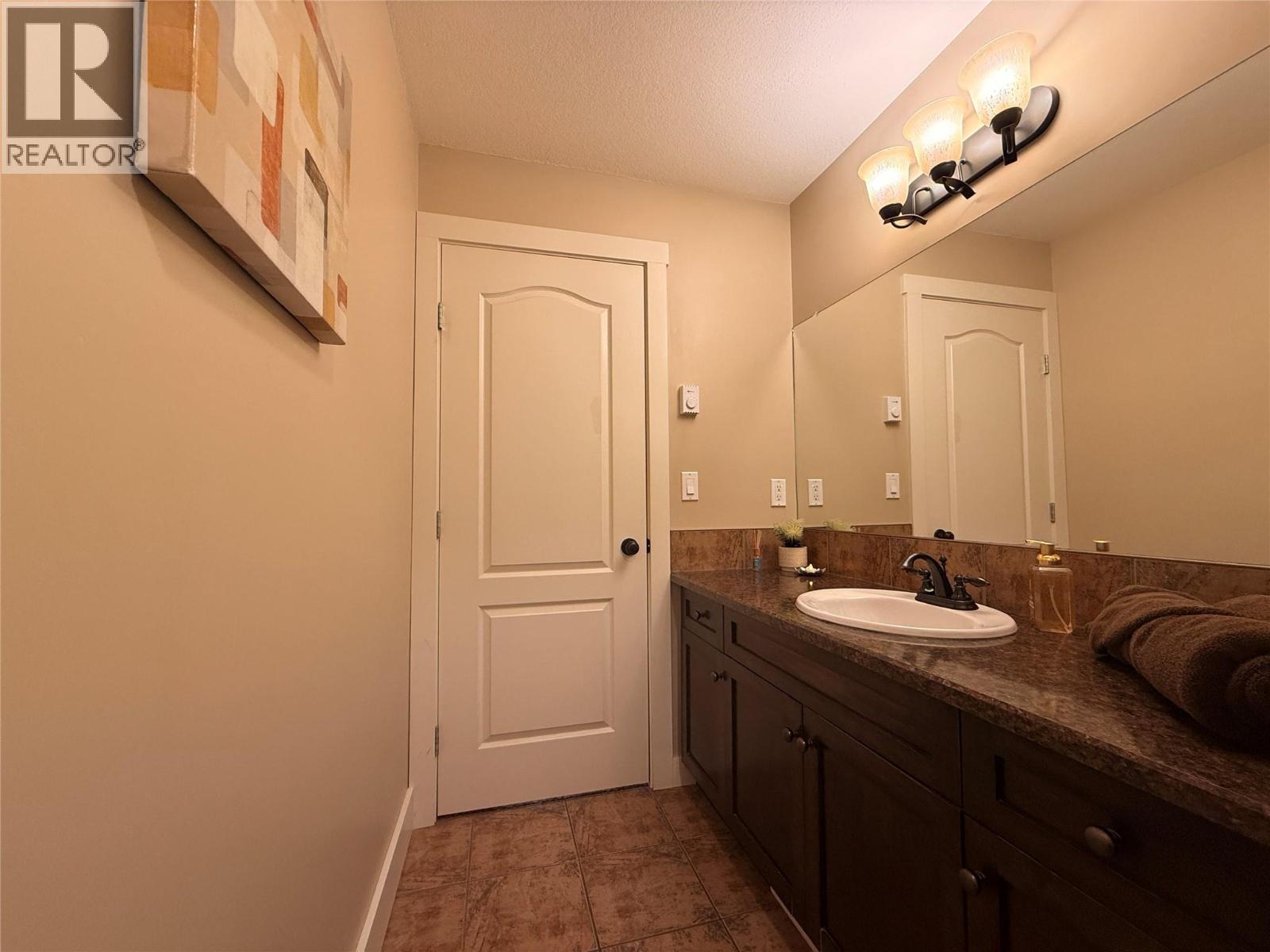 7337 Prospector Avenue Unit# 701, Radium Hot Springs, British Columbia  V0A 1M0 - Photo 23 - 10379480