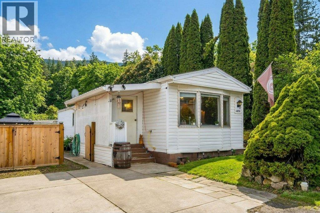 6850 53 Street NE, salmon arm, British Columbia